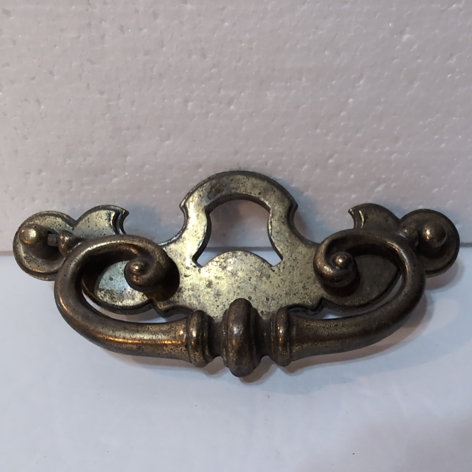 5 BPC 2977 1671 Large 1940s Drop Bail Pull Handle Dark Brass 5-1/4″ Centers MCM