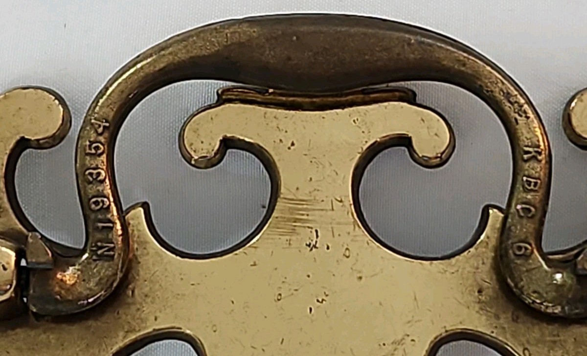 Vtg KBC Keeler Brass Co. Batwing Chippendale Style Drawer Pull W/Screws N-19560