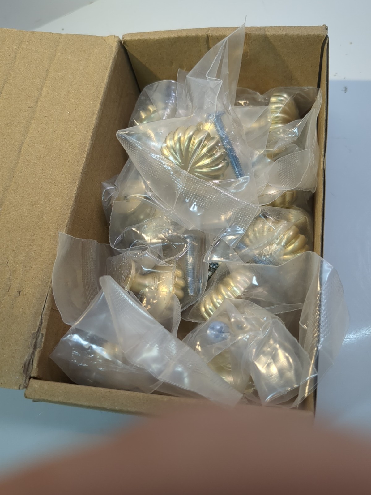 10 Pack Brushed Gold Kitchen Cabinet knobs and Pulls – Zinc Alloy NEW