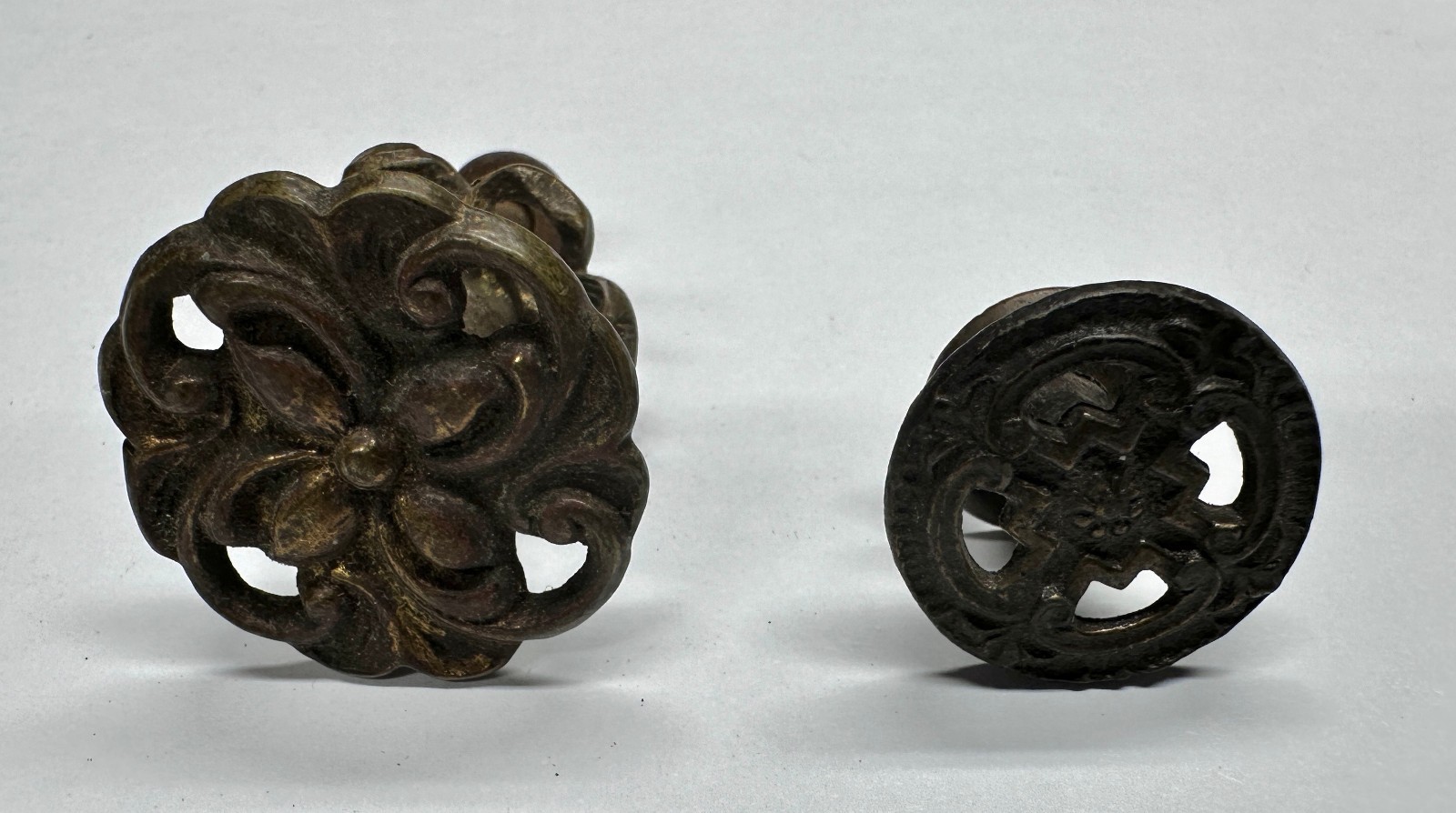 Lot of 6 Antique Brass Round Ornate Pierced Drawer Cabinet Dresser Pulls Knobs