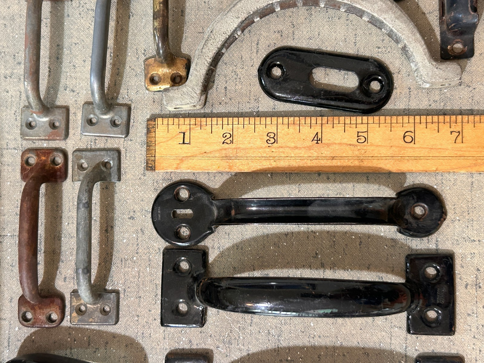Lot Vintage Rustic Steel Metal Hardware Assorted Drawer Pull Large Small Handles