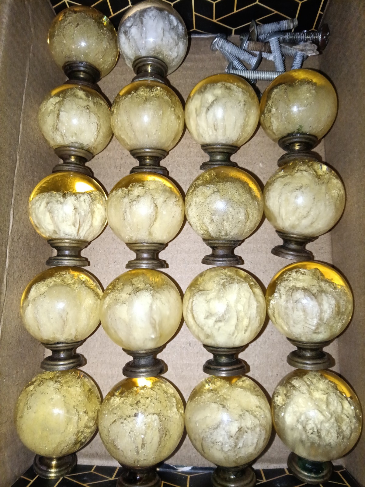 (19) Ruth Richmond vintage drawer pull knobs