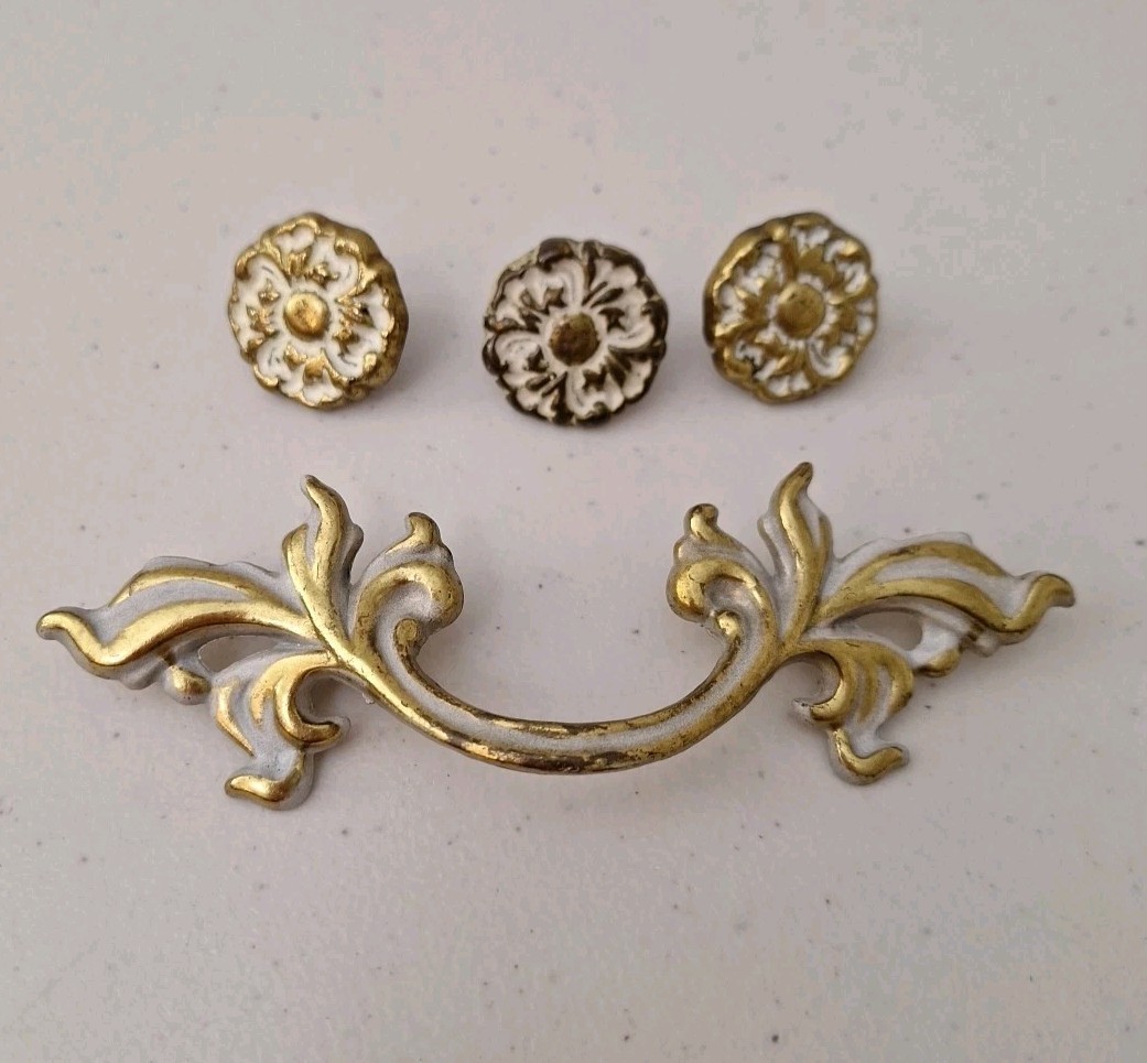 Vintage Antique MCM Ornate Solid Brass Drawer Pulls Door Handles, Set of 3