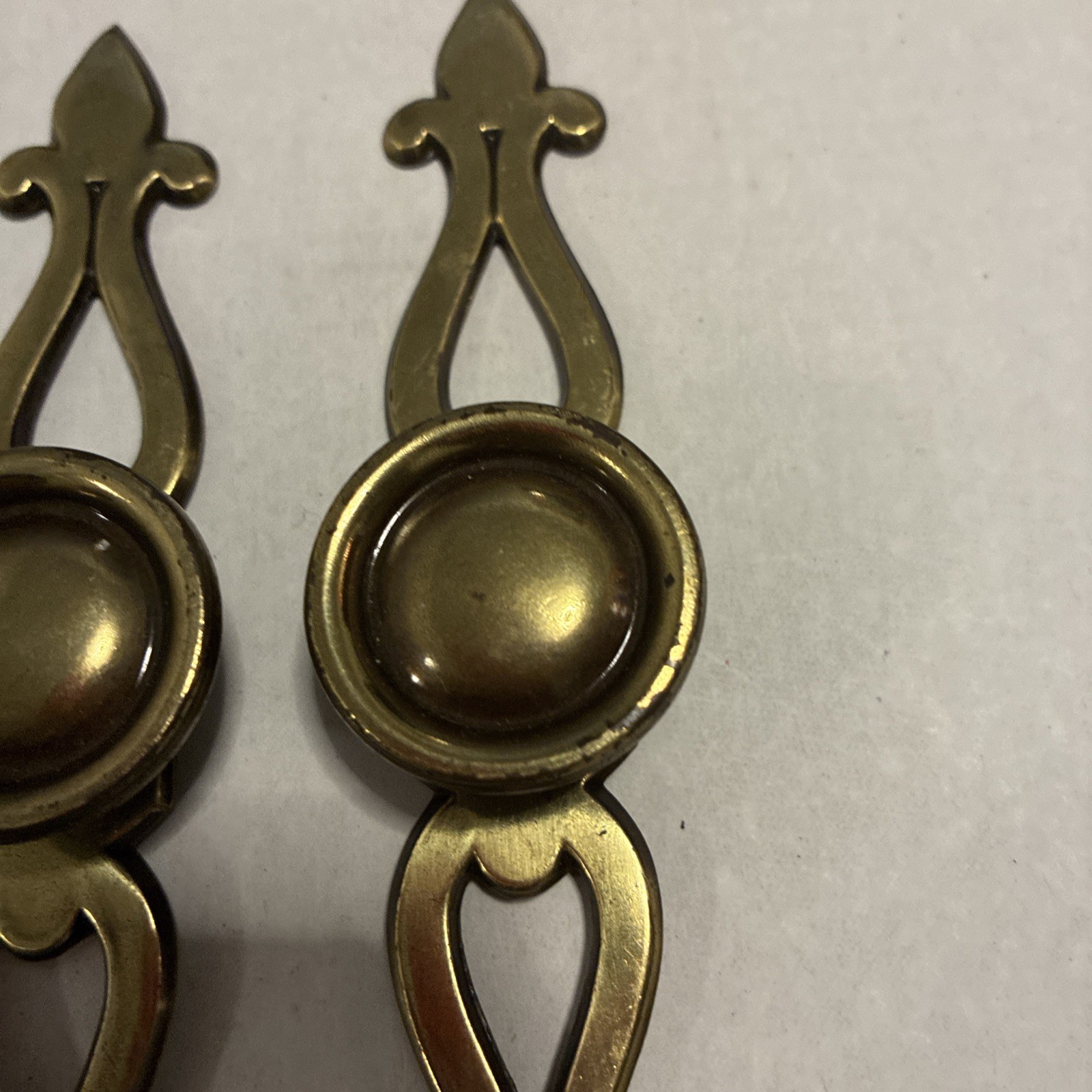 2pcsVintage Pennsylvania House Keeler Brass Co. KBC Cabinet Knobs & Backplates