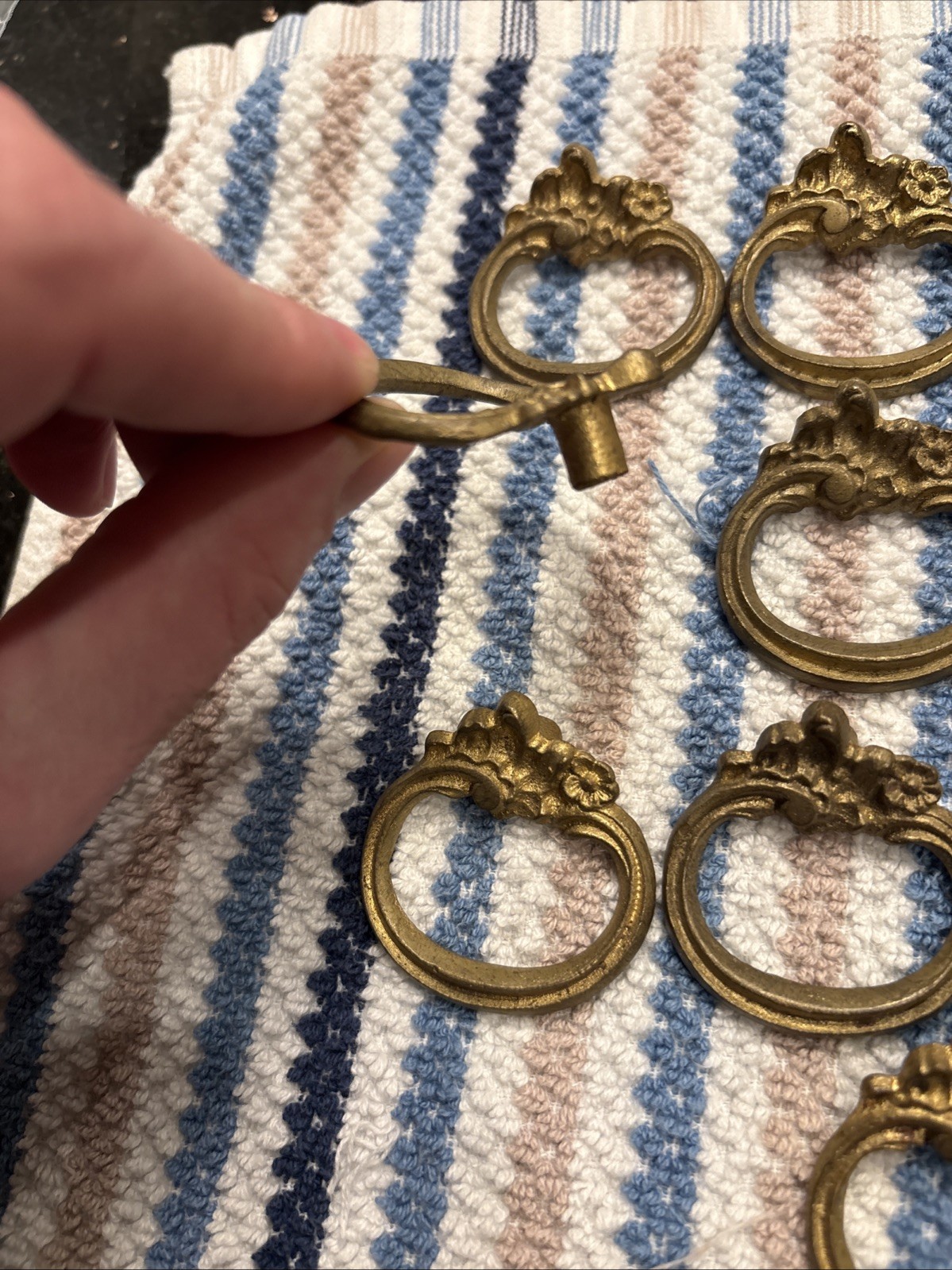 Vintage 17 Traditional 1 1/2” Brass Keyhole Drawer Pulls