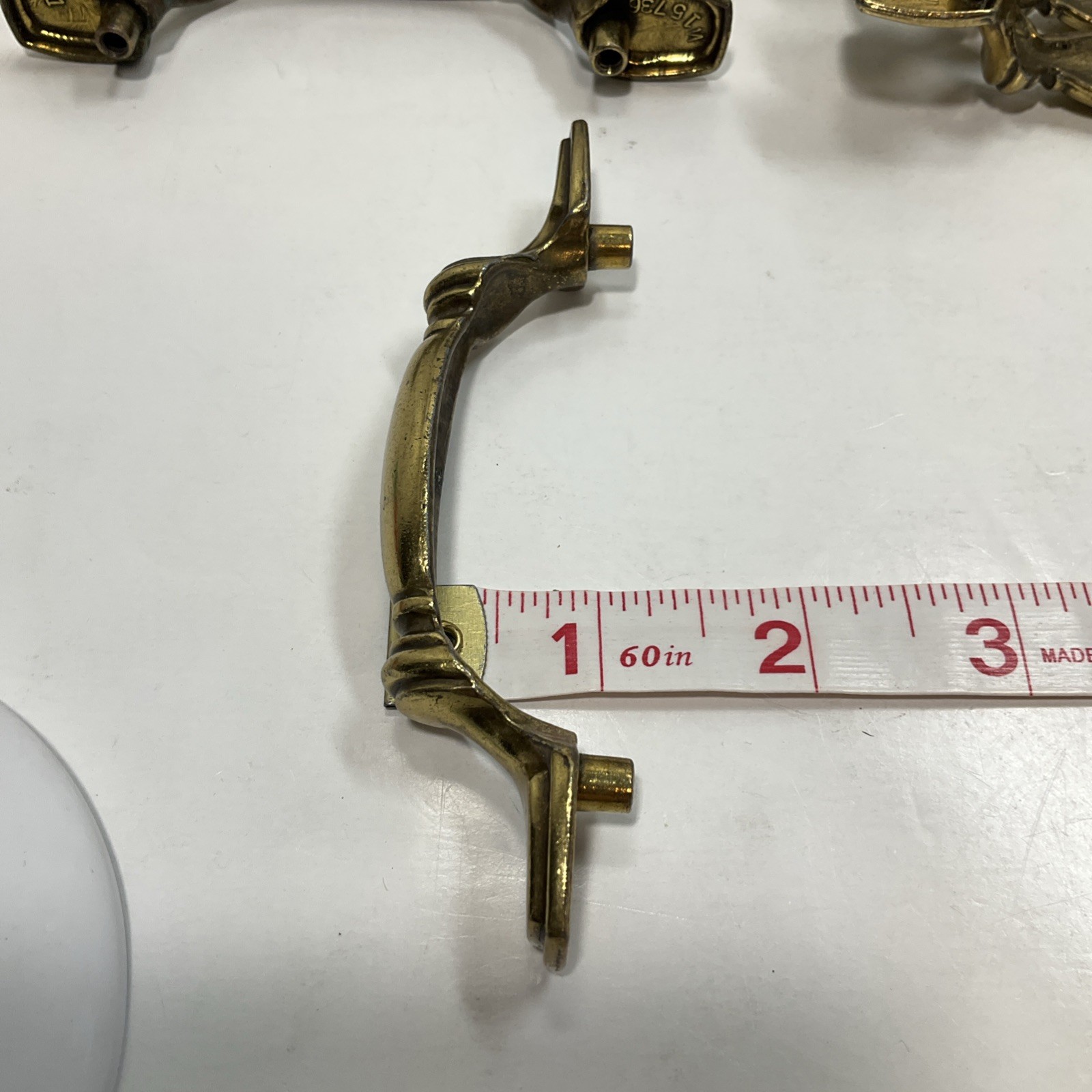 Keeler Brothers Corp. (KBC) 35 Pc. Vintage 1994 brass drawer pulls #N15736 Lot