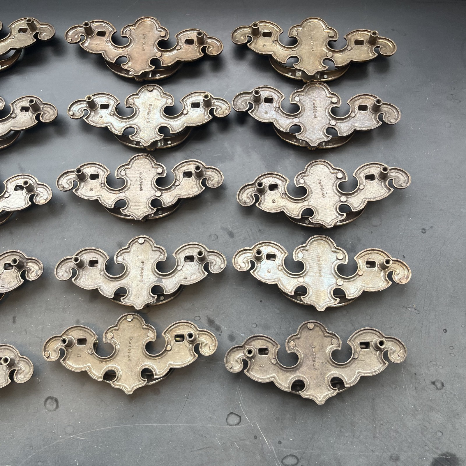 Set of 25 Vintage Brass Chippendale Batwing Drawer Pulls Bail Handles Salvaged