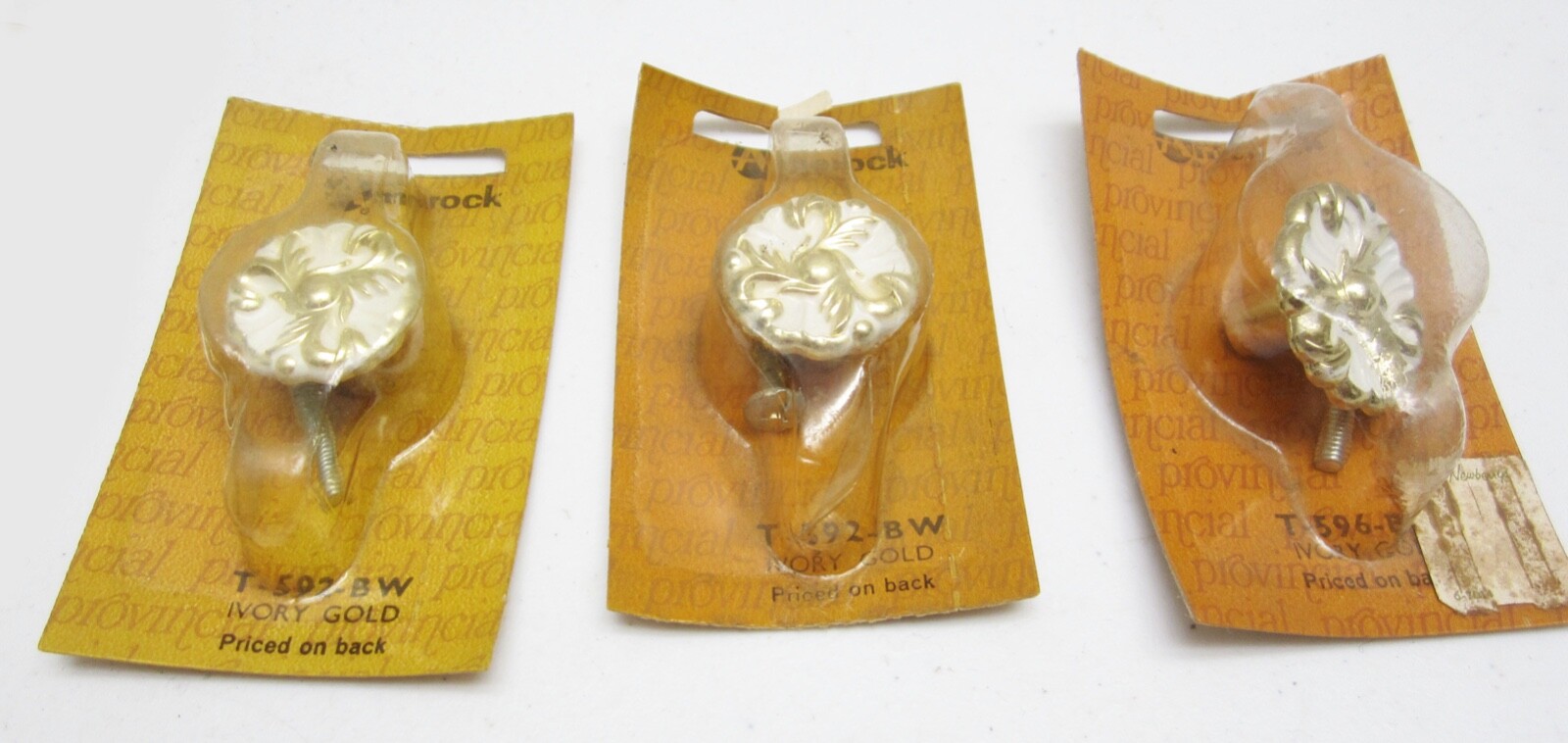 Lot 3 NOS 1960s Amerock T-592 & 596 Knobs, Provincial, Ivory Gold, Floral/Round