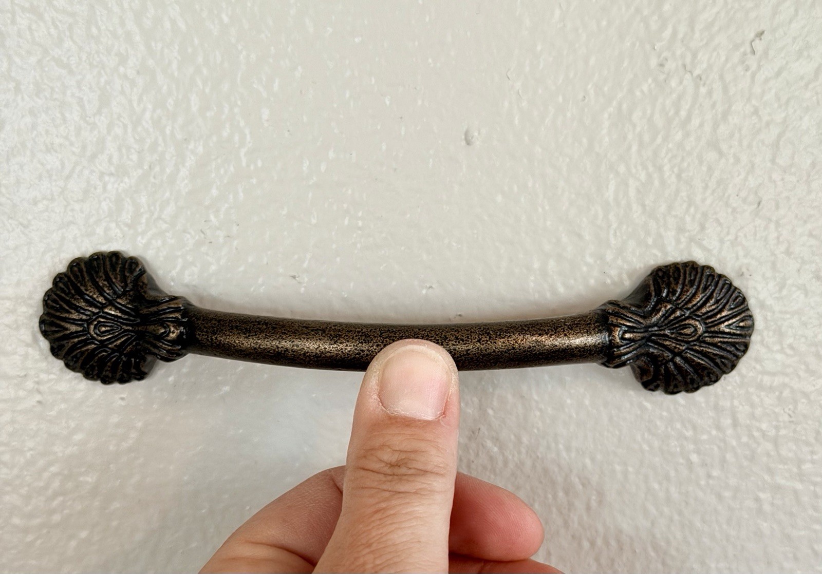 Set Of 2 Antique Bronze Metal Drawer Pulls Carved Metal Fanned Peacock Feathers