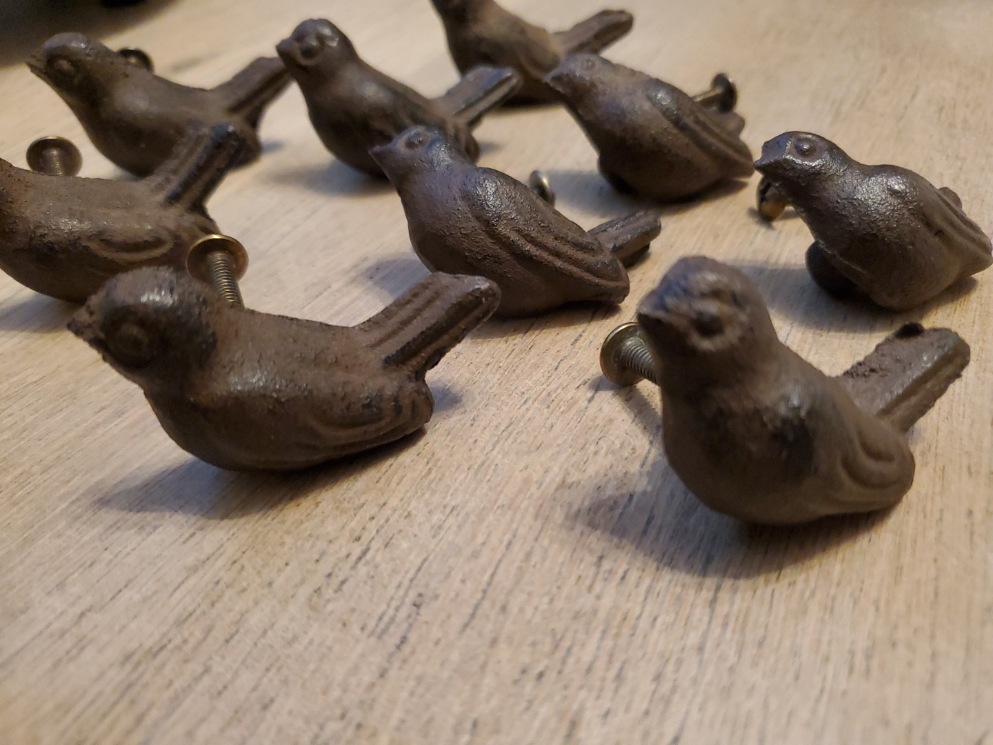 4 CAST IRON BIRD CABINET KNOBS PULLS DRAWER HANDLES RUSTIC Country Farmhouse