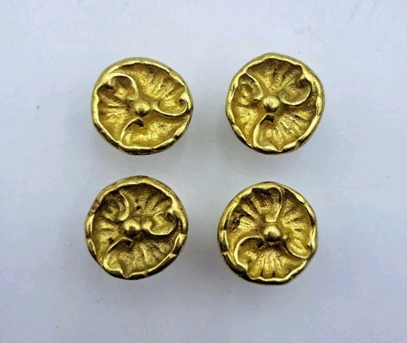 Vintage Knobs Small Round Knob Drawer Pulls Cabinet Furniture Hardware Lot of 4