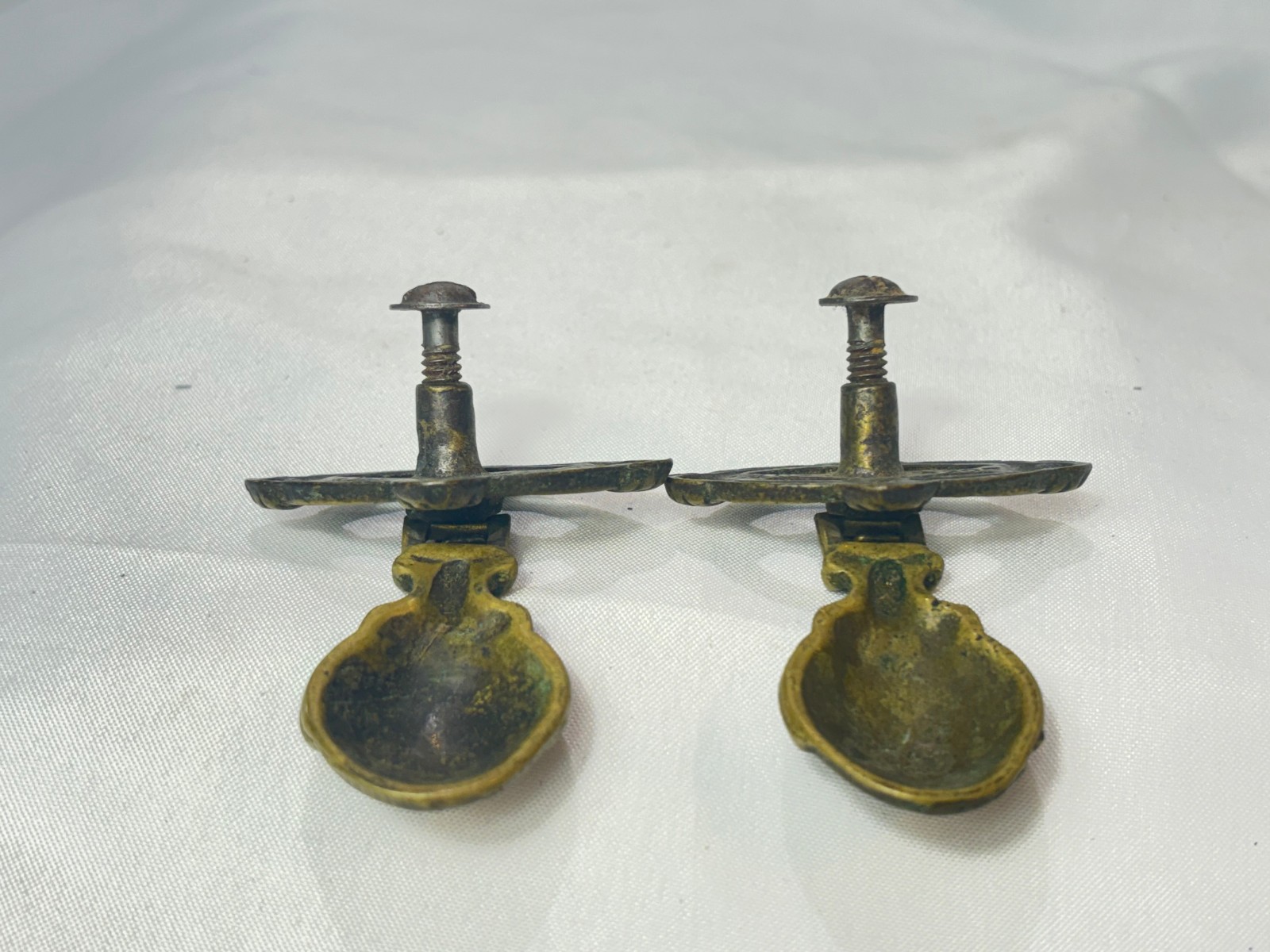 Antique Keeler Brass Co Brass Drawer Pulls/ Drop Handles KBC G205 Lot of 5