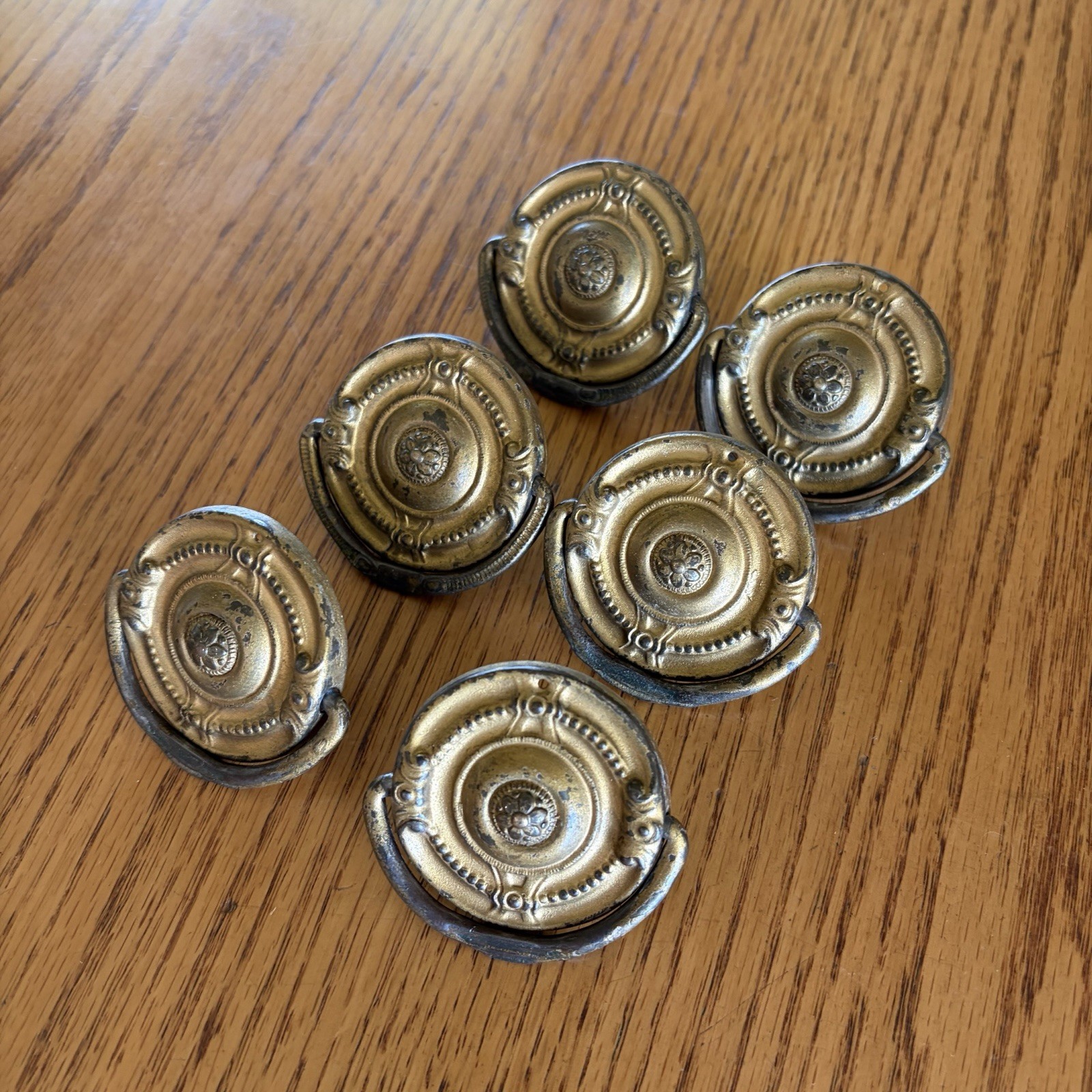Vintage Bronze French Provincial Drawer/Cabinet Knob Floral Round Lot of 6