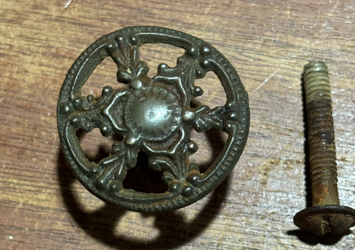 Vintage Antique Ornate Round Cabinet Knob Drawer Pull 1 1/4 inch