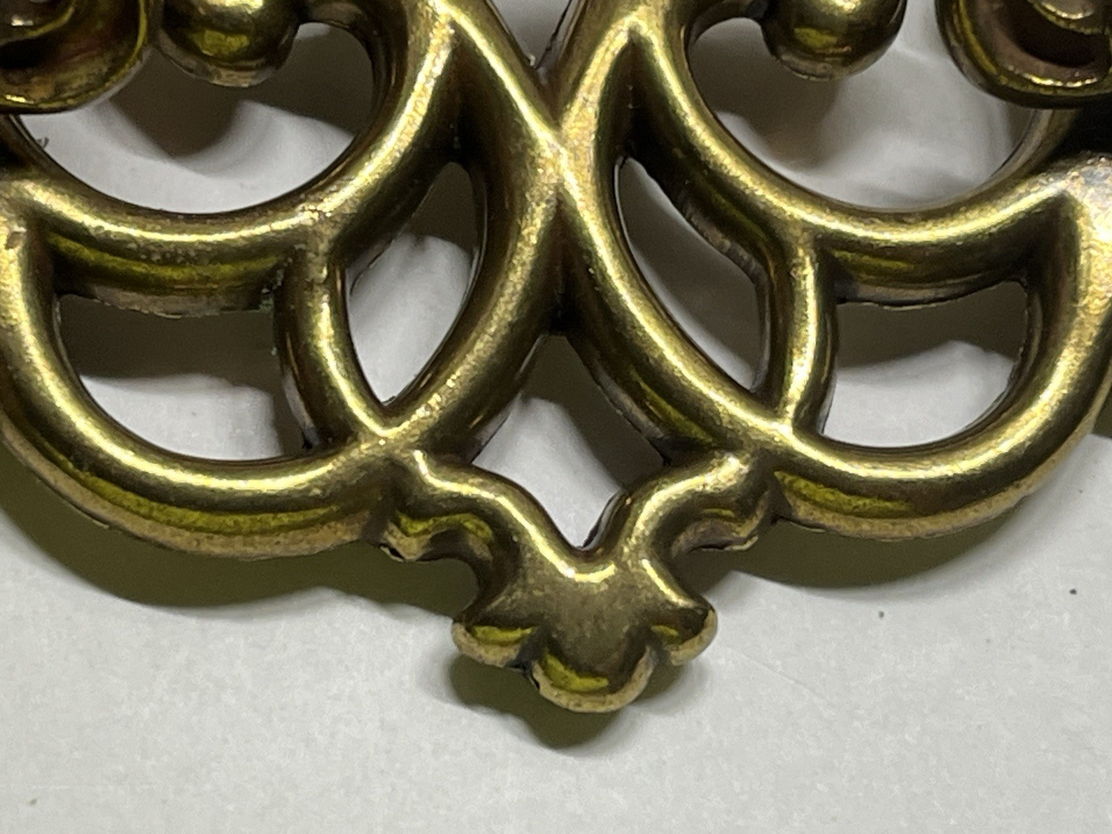 Vintage Lot (11) NOS KBC Brass Plated Chippendale/Batwing Style Drop Bail Pulls