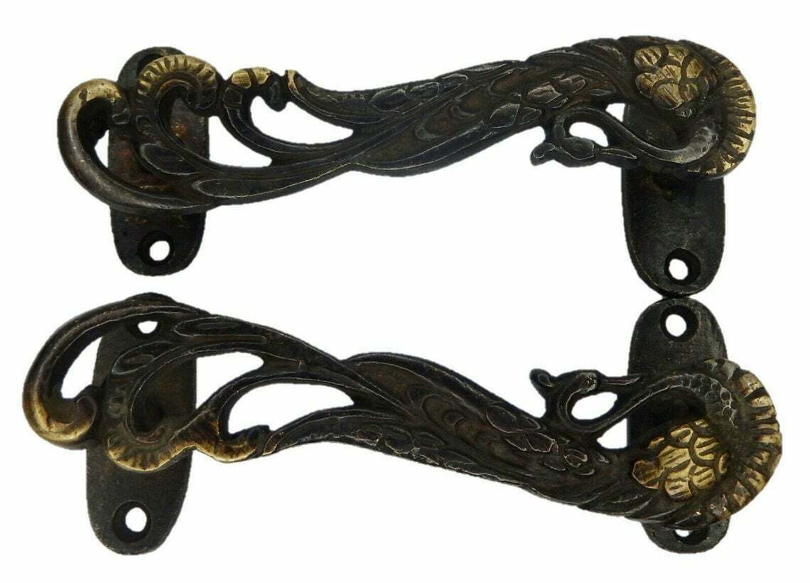 Peacock Door Handle Pair Oval Shape Base Cottage Pull Beautiful Bird Theme GTX