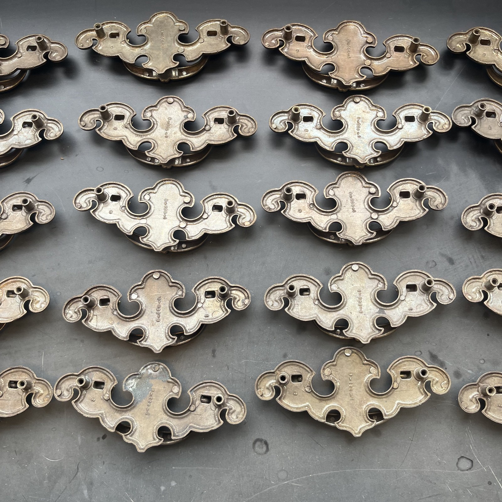 Set of 25 Vintage Brass Chippendale Batwing Drawer Pulls Bail Handles Salvaged