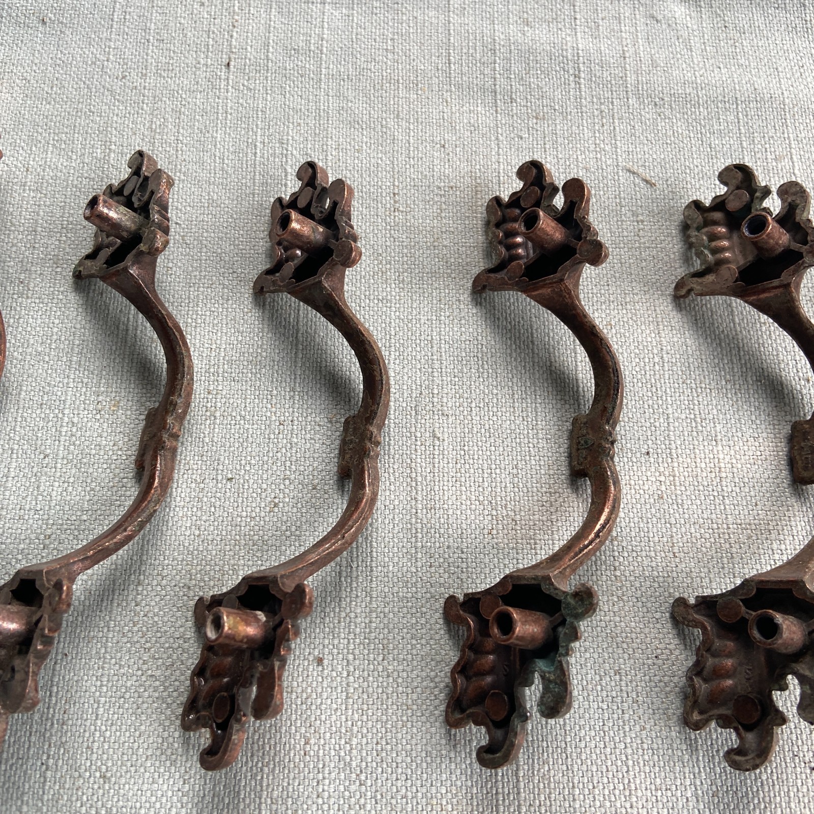 7 Vintage French Provincial Scalloped Leaf Drawer Pulls Brass 3″ 11 Screws Missi