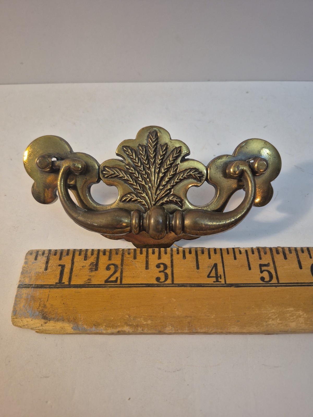 1 x vintage B-474-0 brass drop bail Pull Handle Wheat Bouquet detail 3.5″ cente