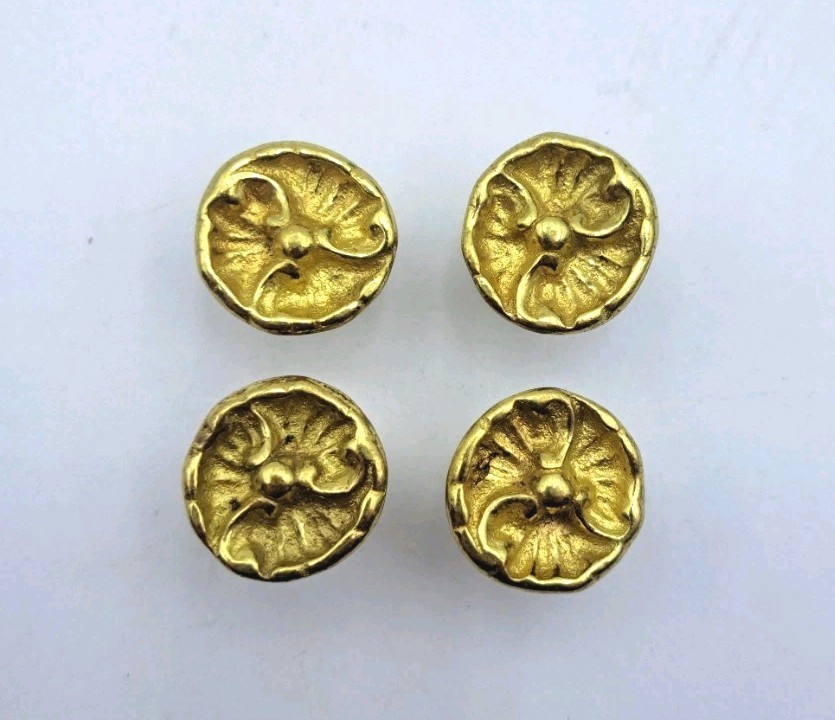 Vintage Knobs Small Round Knob Drawer Pulls Cabinet Furniture Hardware Lot of 4