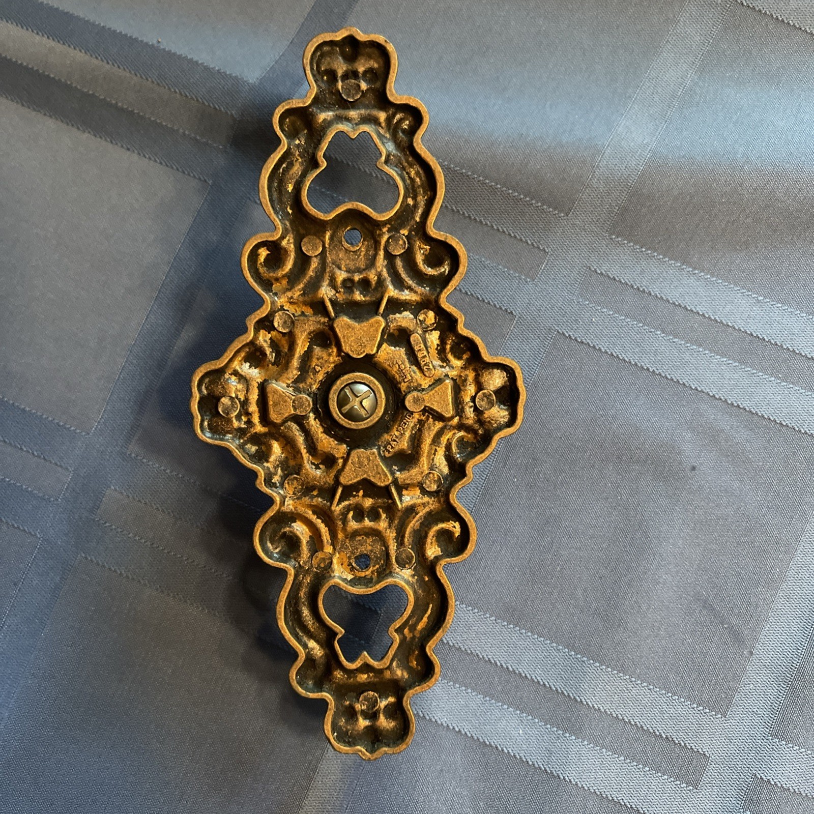 Vintage Hyer Ornate Brass Cabinet Door Knob Large Hollywood Regency Mid Century
