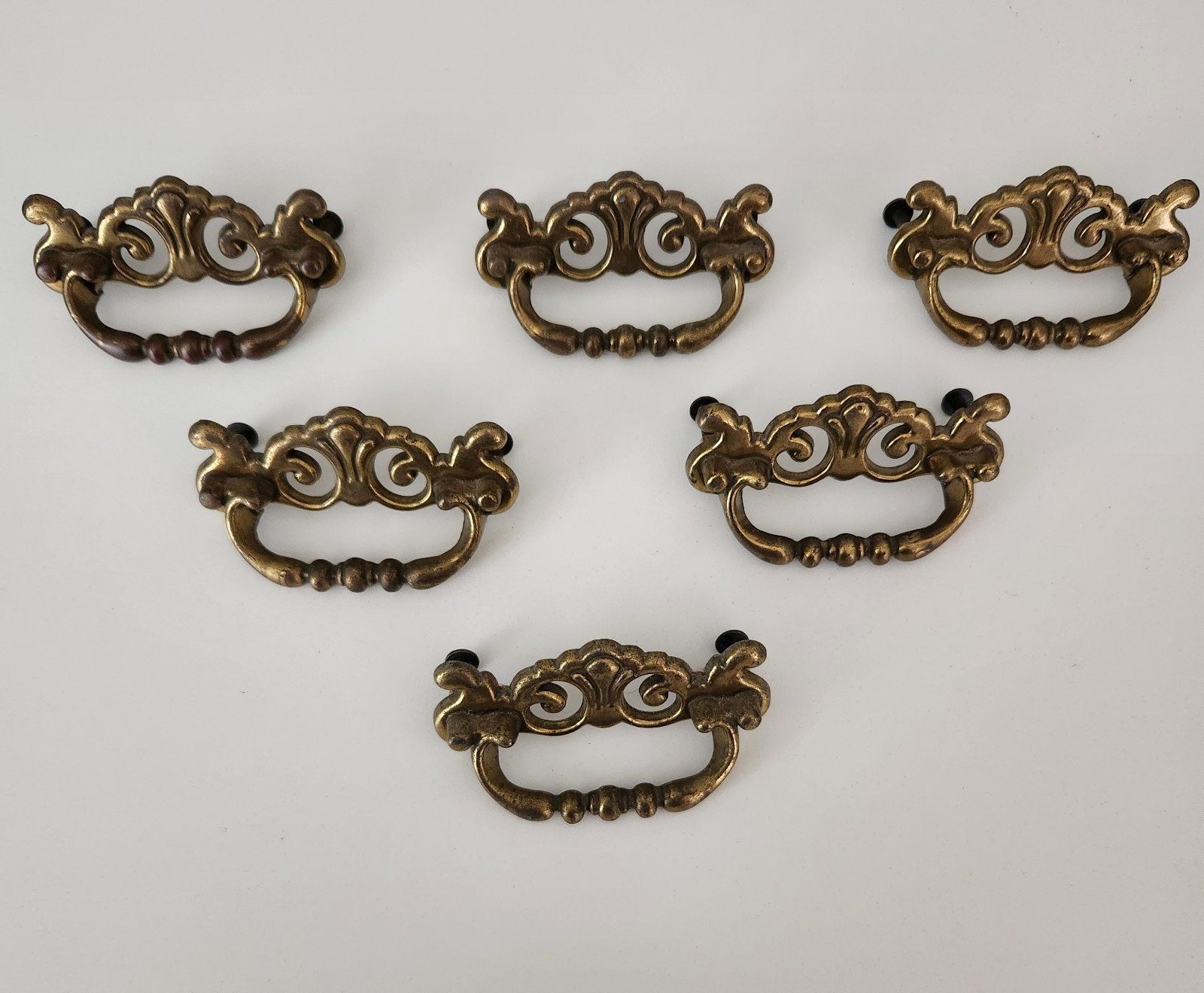 6 Vintage Drawer Pulls Brass Chippendale Bat Wing Floral CH 3056 Canada Fixed