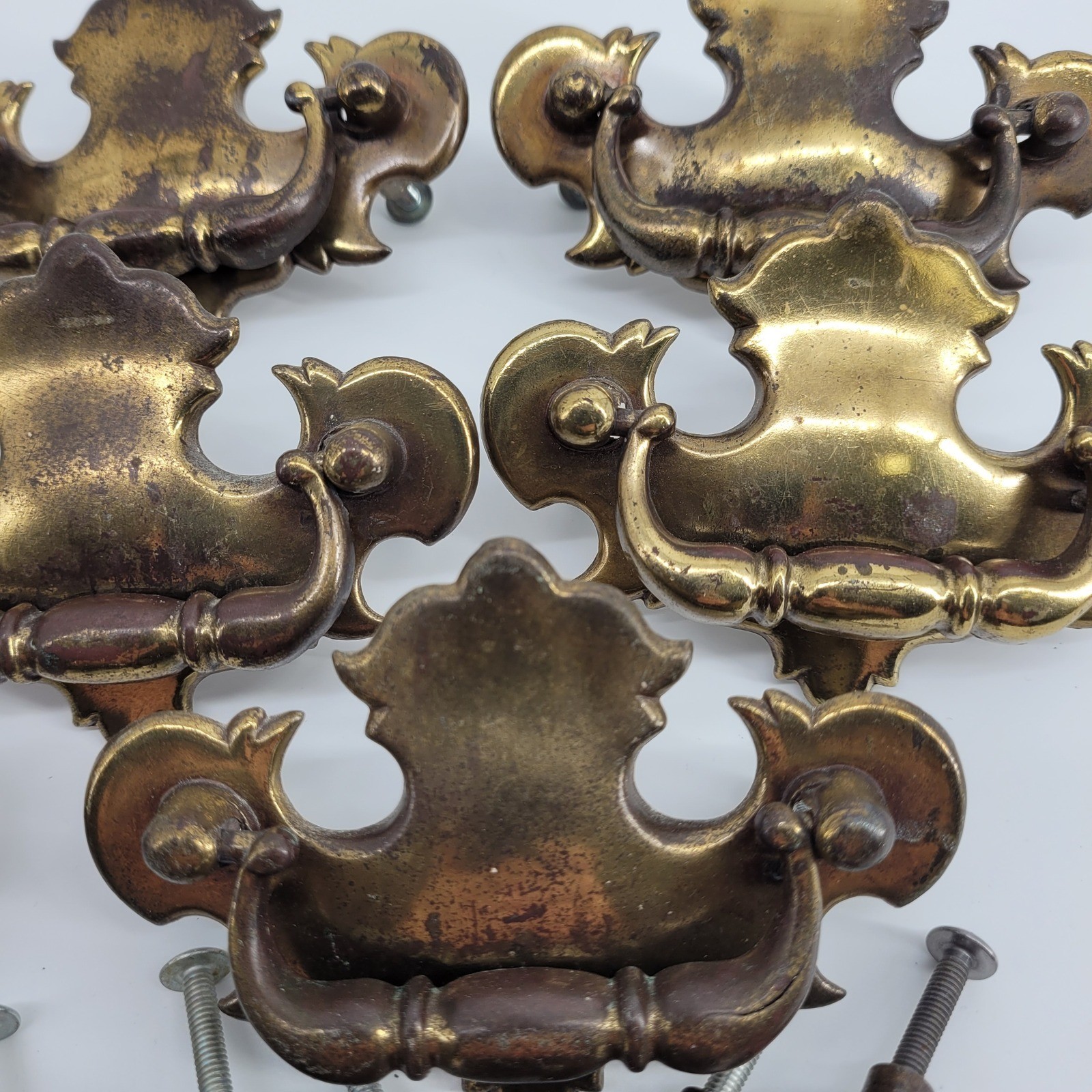 Vintage 1985 Brass Batwing Drawer Pulls and Knobs Set of 16 Chippendale 3″ Hole