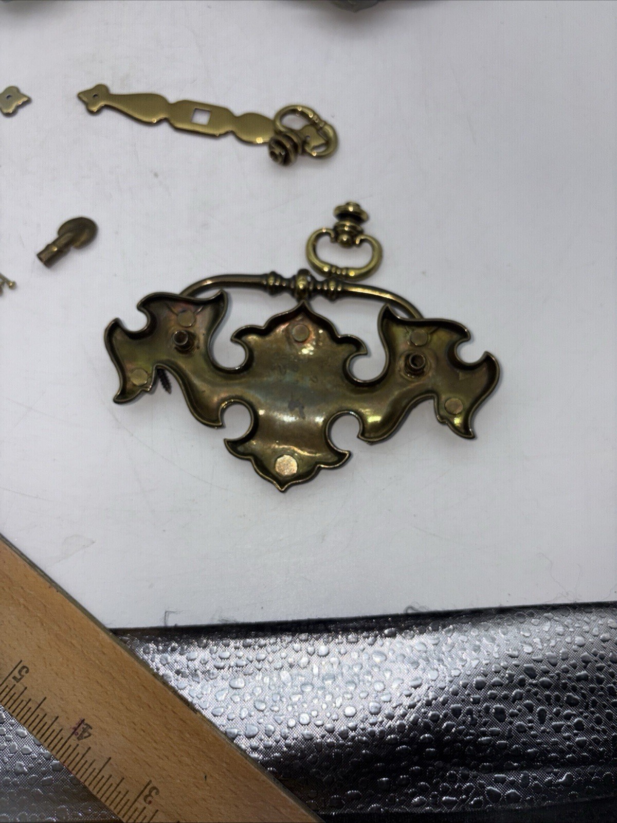 Lot Keller Brass Co N-2469 Drawer Pulls Handles. 5″ x 2-1/2″. Holes 3″ apart.