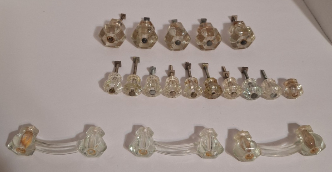 18 Assorted Glass Cabinet Knobs Drawer Pulls Antique Architectural Salvage