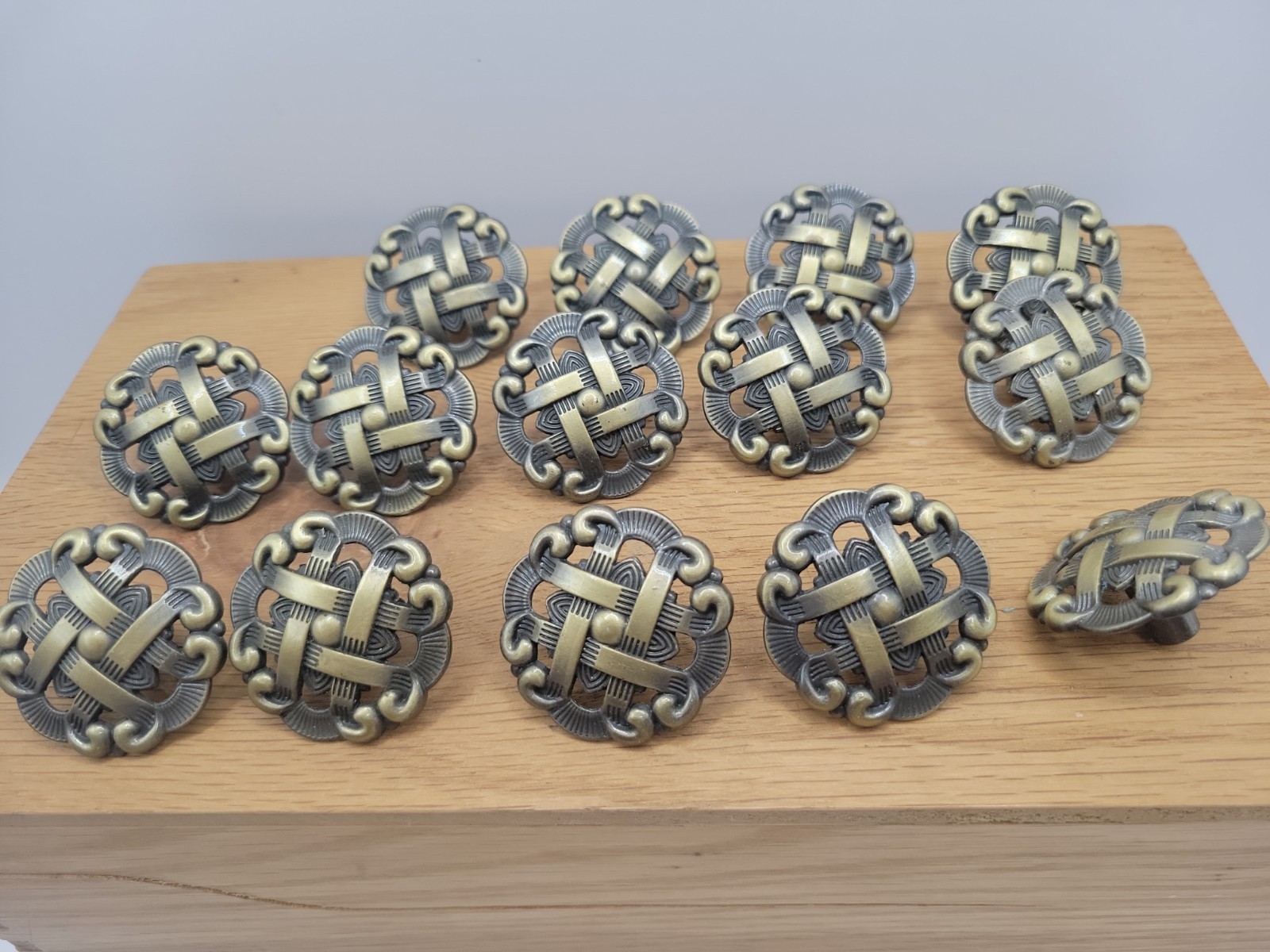 Lot of 12 Vintage Style Celtic Irish Ornate Metal Knobs Pull 1 1/2″ Nice Set