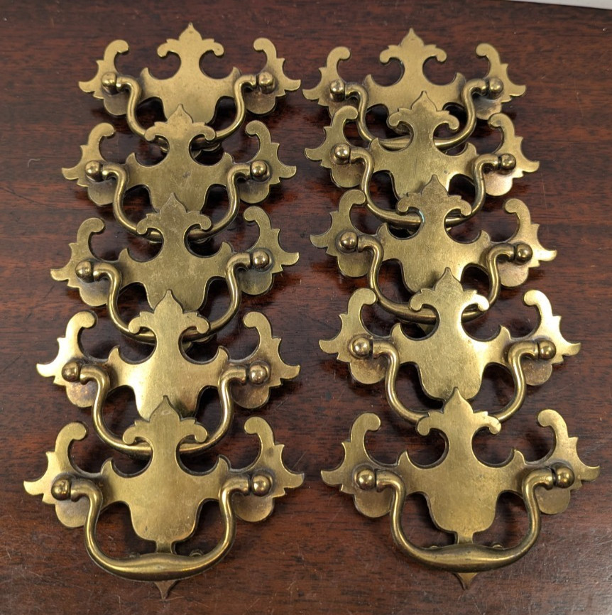 Vintage KBC 1 N19560 Brass Chippendale Batwing Drawer Pull Bail Handle 3″ Back