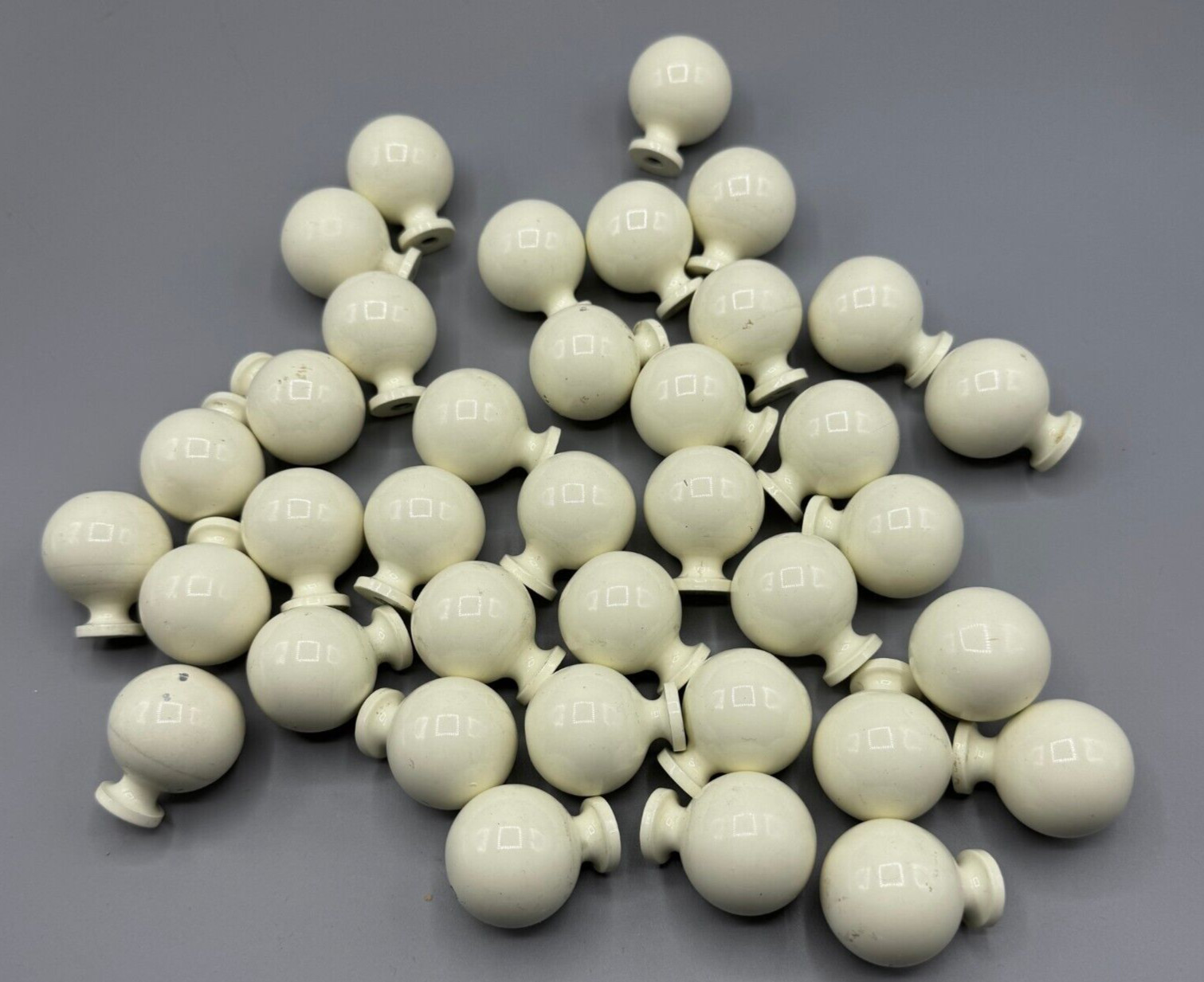PAINTED ALUMINUM DREXEL DECLARATION STYLE: 37 KNOBS