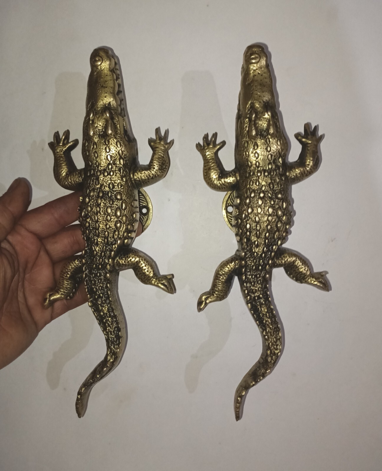 Crocodile Door Handle Round Base Brass Wild Theme Home Door Decor Pull GTX