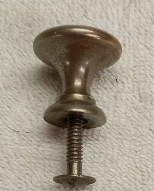 ANTIQUE HEAVY NICKLE PLATED ROUND DRAWER, DOOR, PULL / KNOB, 1 IN. DIAMETER