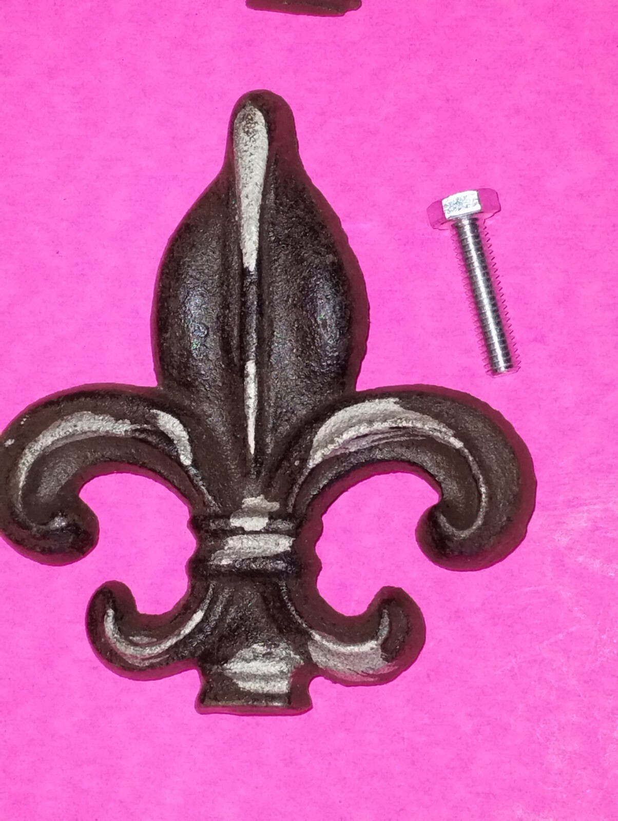 Victorian cast iron pulls Drawer/door hardware handle with Screws, 4″ x 3.5″.