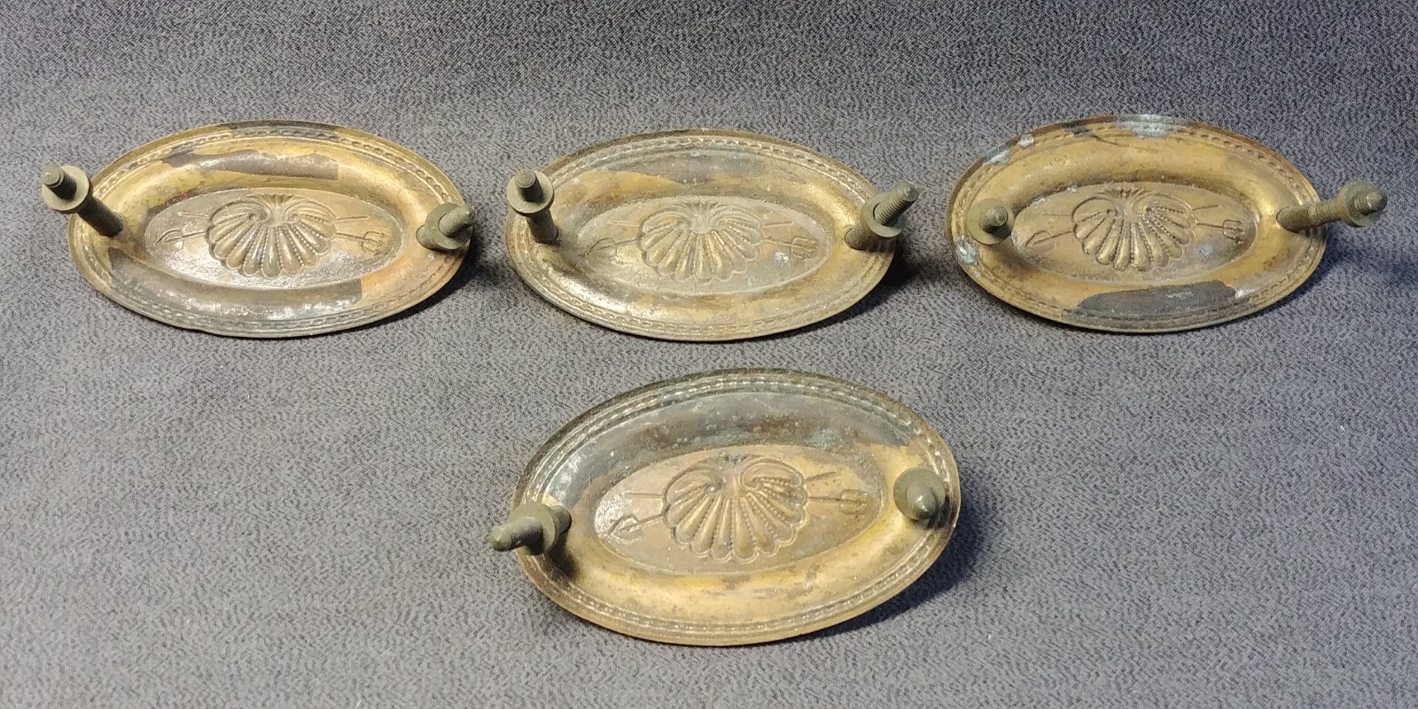 4 Brass Furniture Drawer Pull Back Plate Crossed Trident Clam Shell Bail Antique