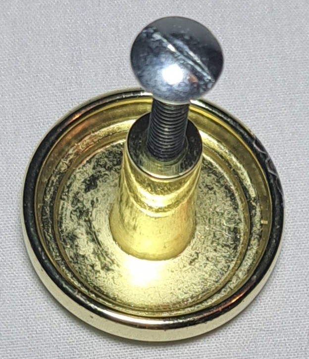 Lot Of 6 Gold Tone Pull Knob Floral Unique Round W/ Hardware Vintage NOS Decor