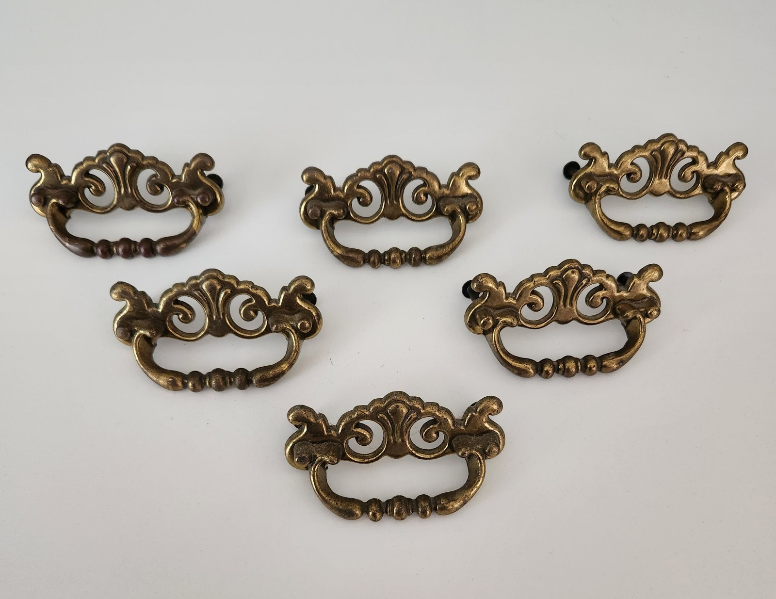 6 Vintage Drawer Pulls Brass Chippendale Bat Wing Floral CH 3056 Canada Fixed