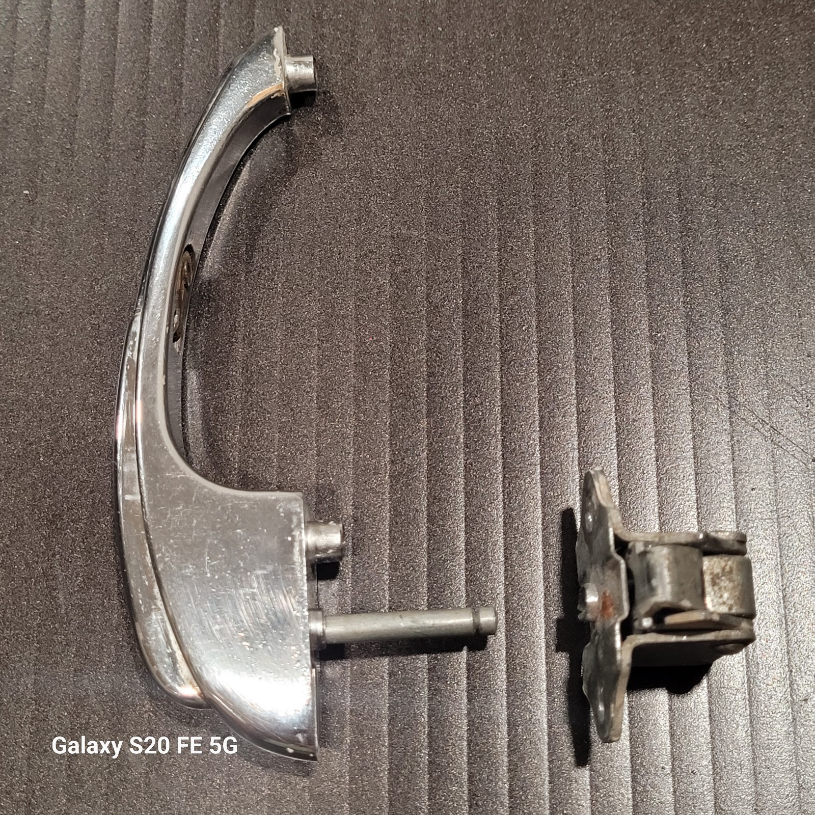 Vintage Chrome Push Button Kitchen Door Pull Latch