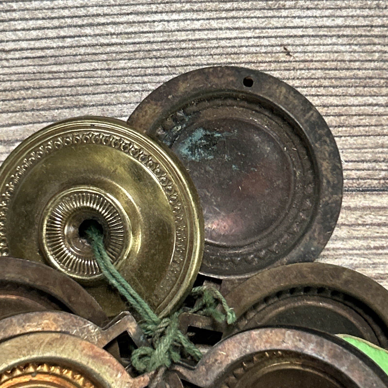 Vintage Brass Rope Edge Hepplewhite Drawer Pull Rosette Lot Keller Brass Co 1950