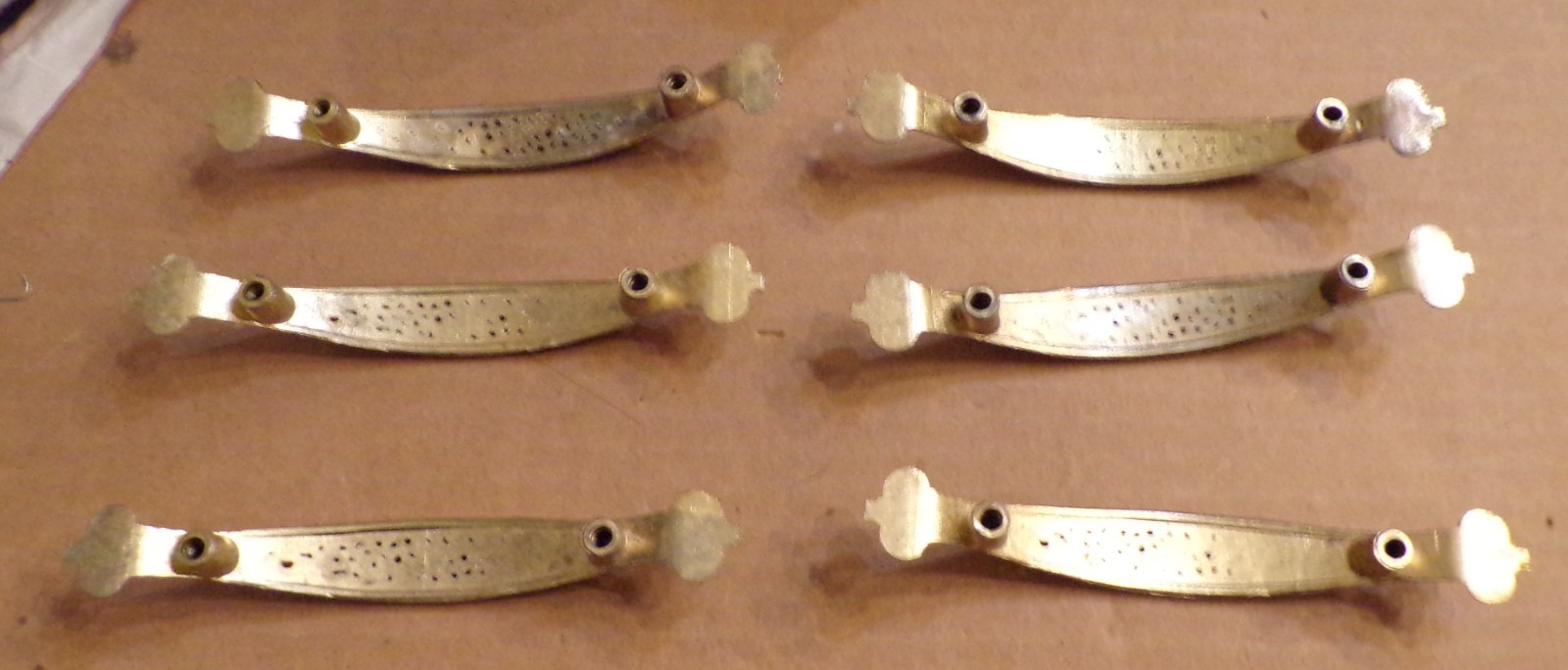 6 Vtg French Provincial Shabby Chic Drawer Pulls Gold/ Brass White