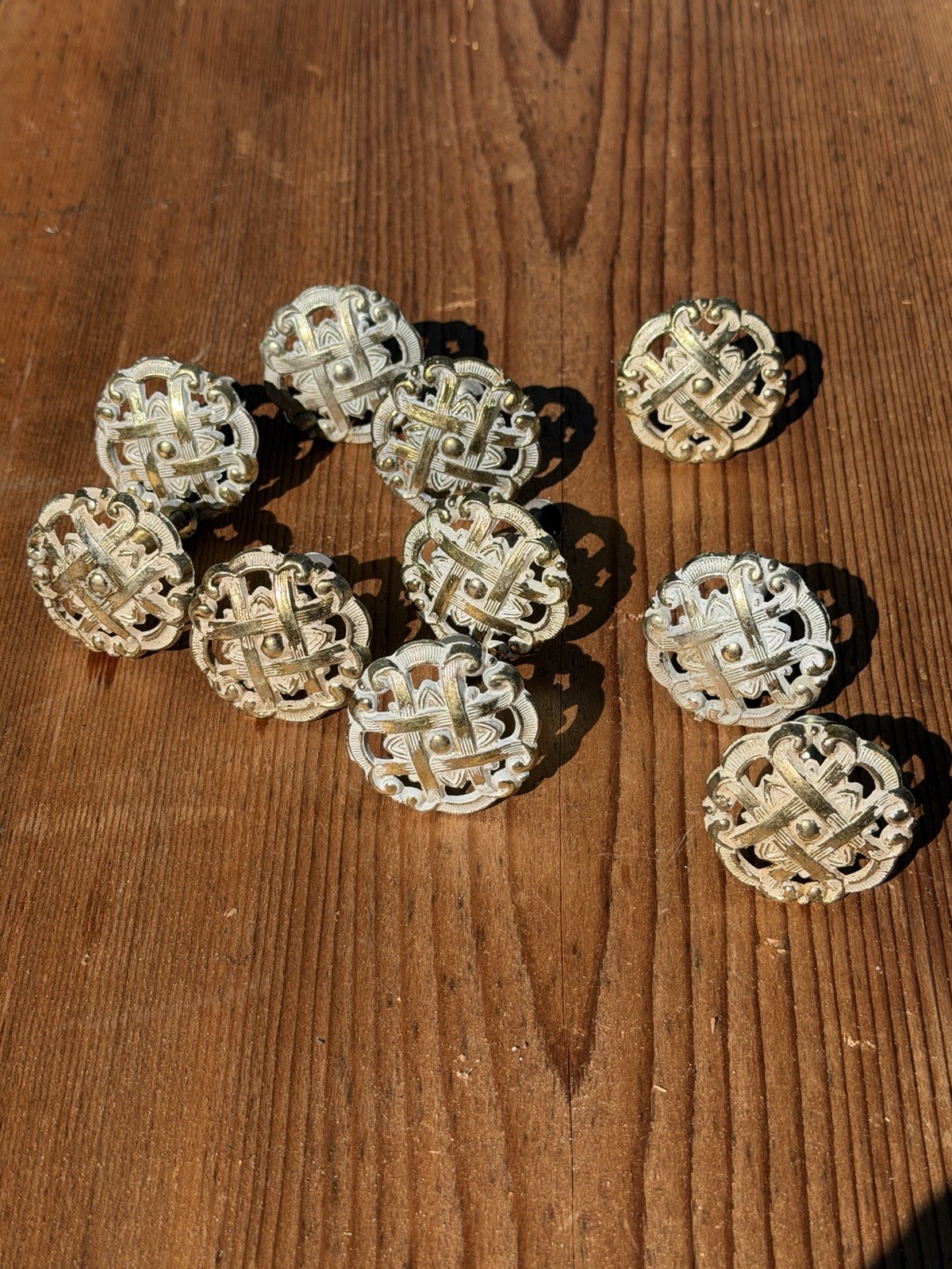 Vintage Amerock/ Allison French Provincial Cabinet Pulls (Set Of 10) White Gold
