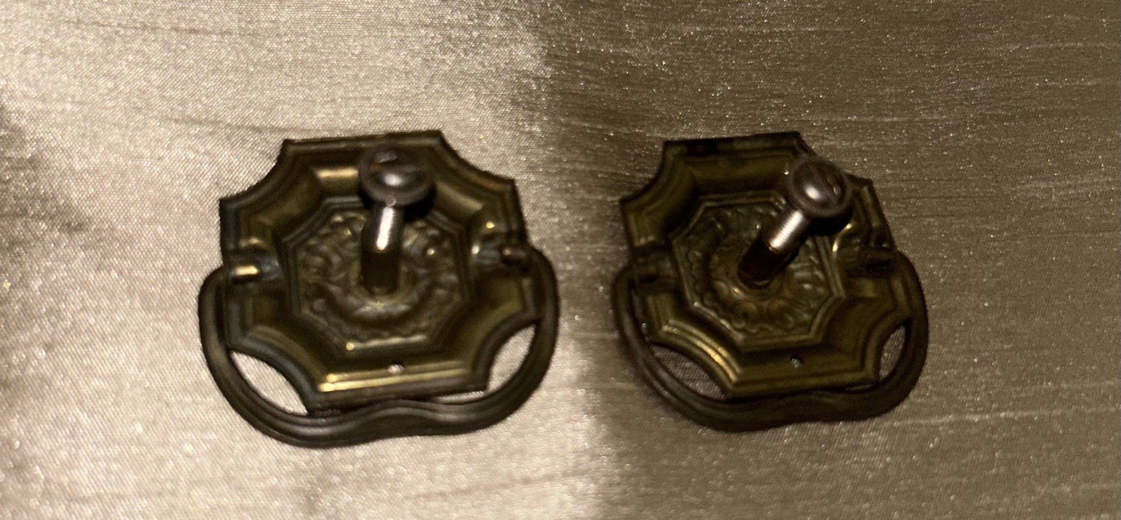 Set of 2 ANTIQUE VINTAGE BRONZE 1 3/4” SQUARE DRAWER FURNITURE KNOB PULLS