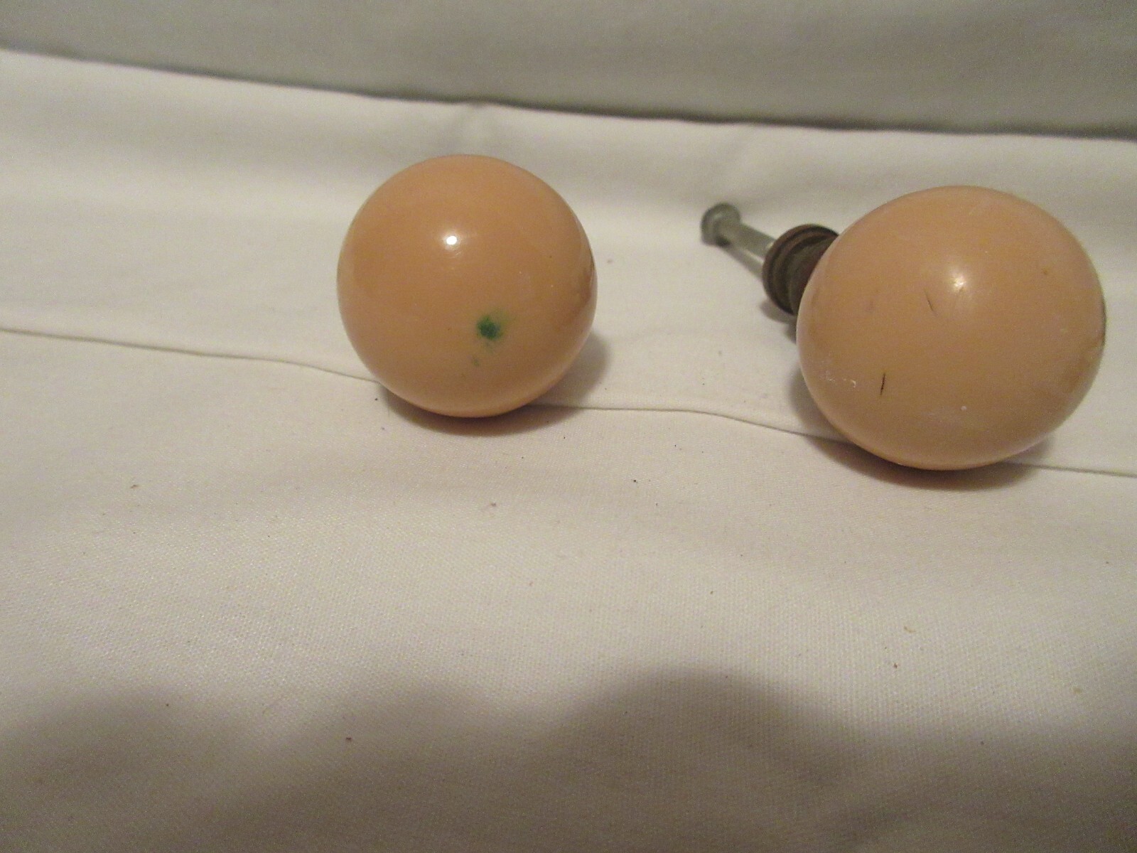 5 Vintage Ceramic/Porcelain Ball Drawer Pulls, 1.25″ Diameter