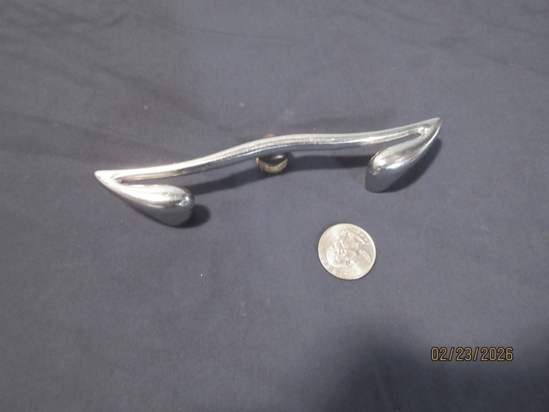 Set of 6 Cool Vintage 1960’s to 70’s Dresser Drawer Pulls Handles Solid Nickel