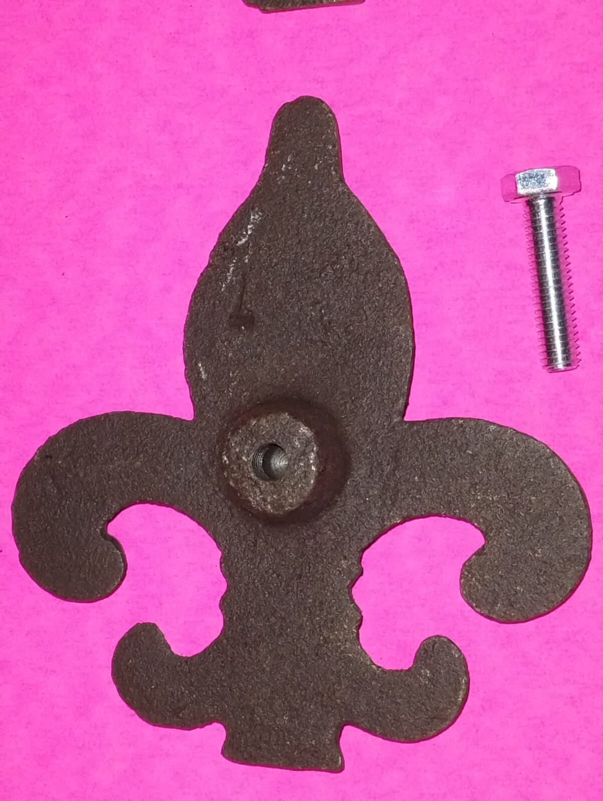 Victorian cast iron pulls Drawer/door hardware handle with Screws, 4″ x 3.5″.