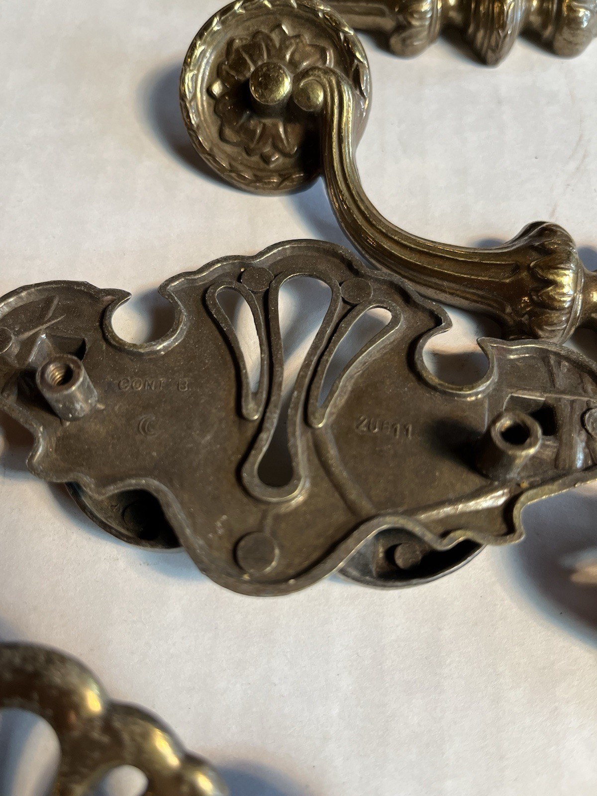 Antique/Vintage Hardware Furniture Drawer Pulls Handles Metal Brass Victorian