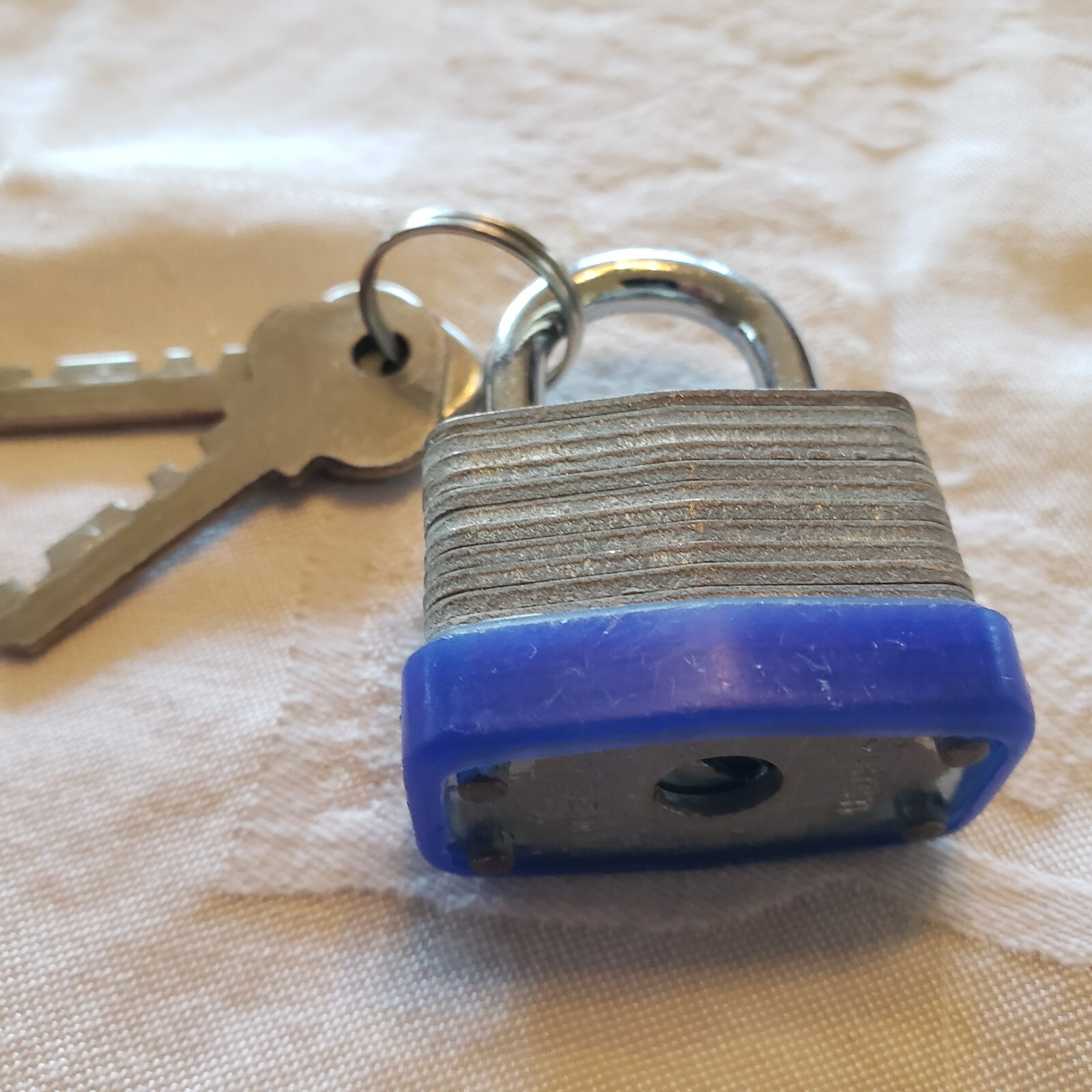 VTG Pad Lock 30mm with Two Keys Chrome 1.25″ Wide 1.75″ Tall Blue Edge