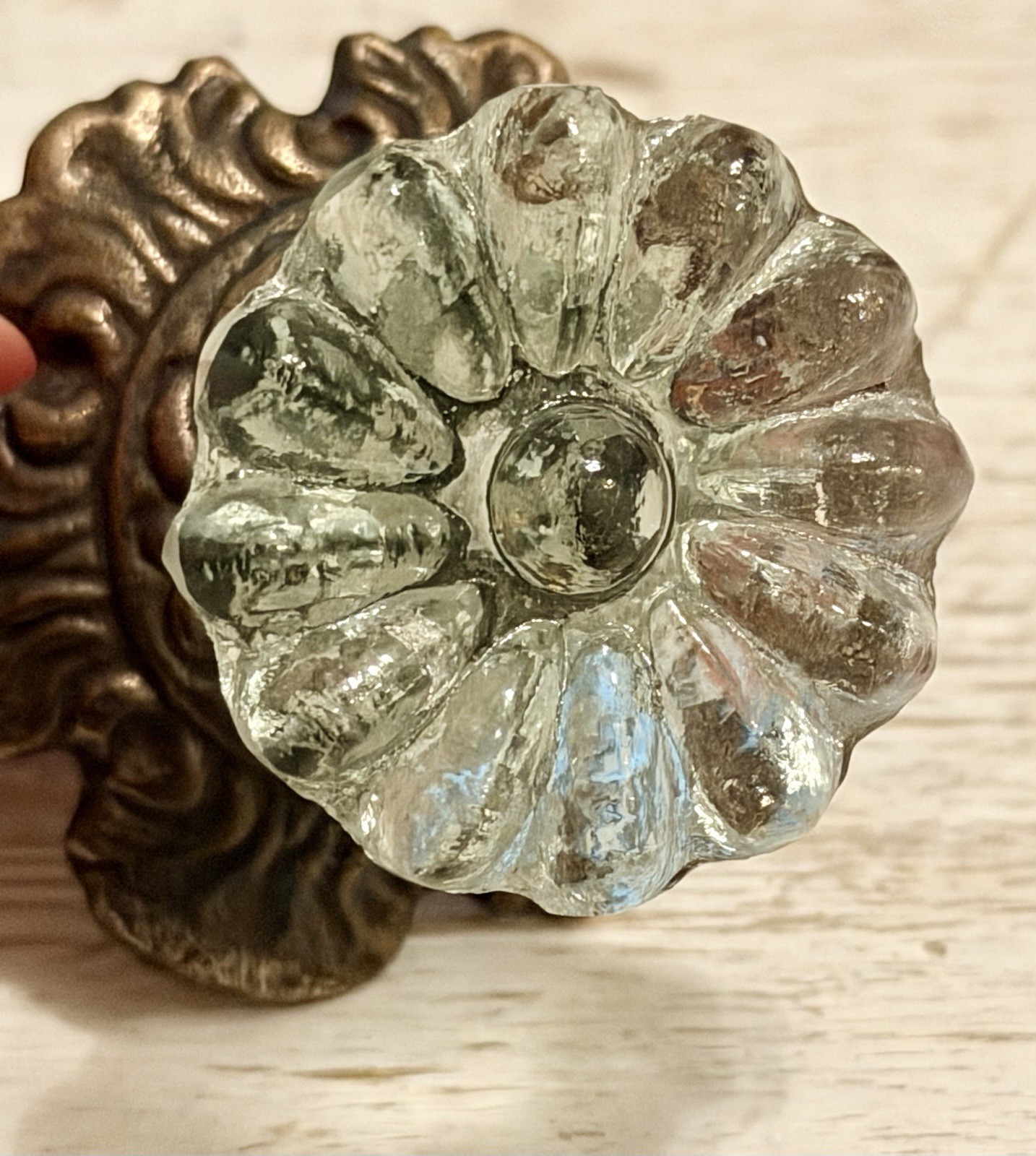 2 Antique Brass w/Glass Drawer Pulls Hardware Handles Vintage Cabinet Door Knob