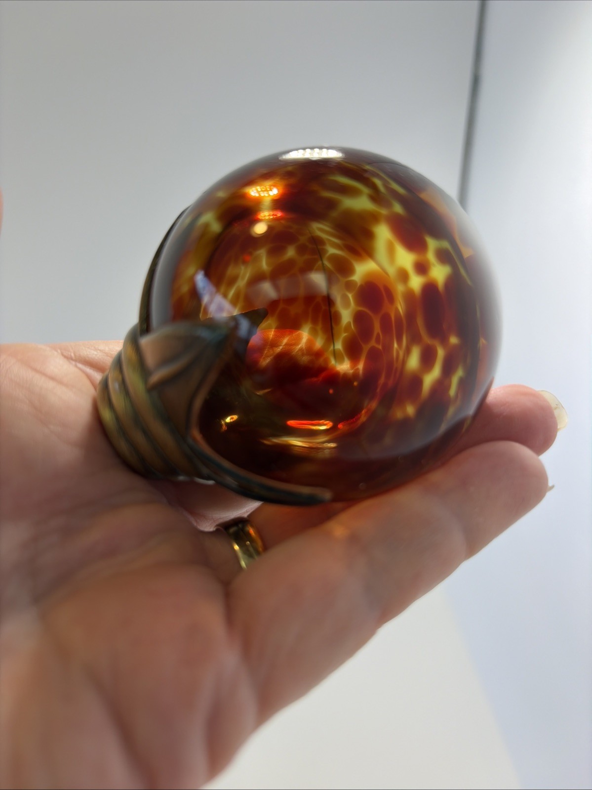 4 Vtg Spotted Amber Glass Tortoise Shell Brass Door Knob Drawer Pull Finial